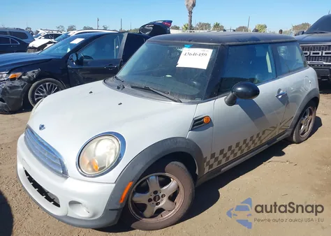 2011 Mini Cooper из США, поврежденный, VIN WMWSU3C57BTX96895